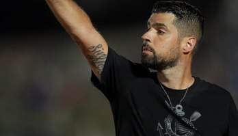 António Oliveira elogia desempenho do Corinthians mesmo com a derrota (Rodrigo Coca / Agência Corinthians)